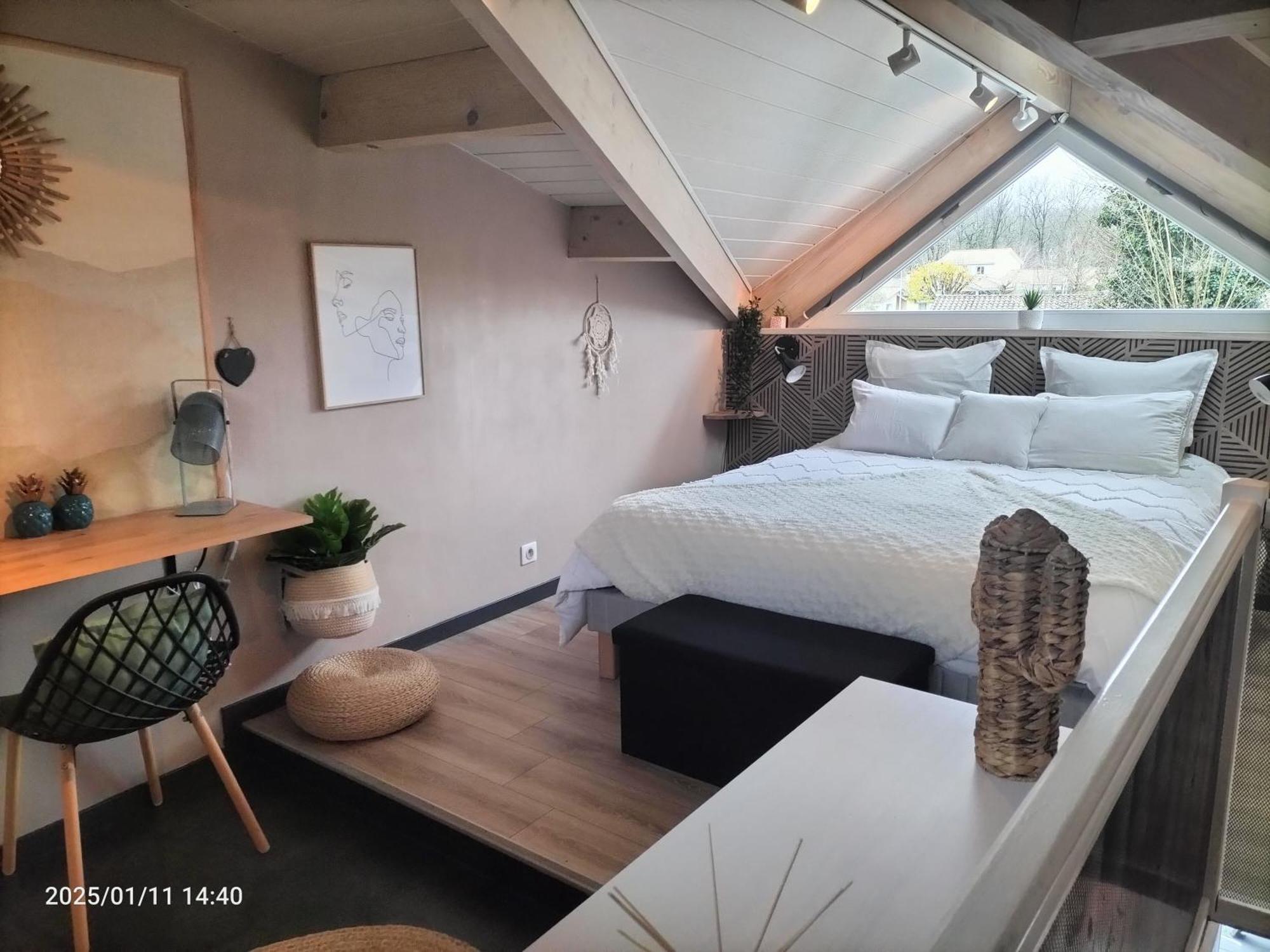 Au Bord Du Vieux Moulin Apartment Merignac  Ngoại thất bức ảnh