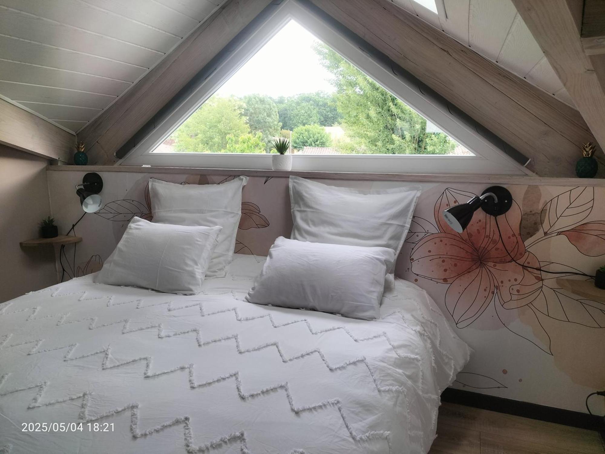 Au Bord Du Vieux Moulin Apartment Merignac  Ngoại thất bức ảnh